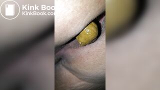 Pooping 78 - Quicky Close Up