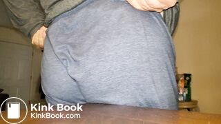 Pooping 71 - On the Table