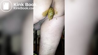 Pooping 67 - Slow Motion - 2 of 2