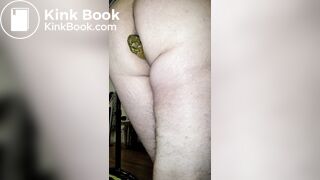 Pooping 67 - Slow Motion - 1 of 2