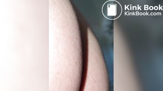 Pooping 43 - Close Up