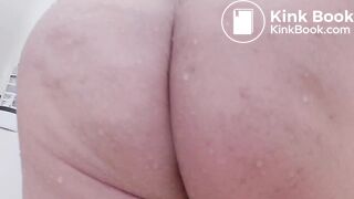 Pooping 27 - Running Shower Water