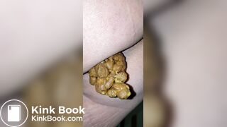 Pooping 22