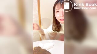 Japanese Girl Pooping