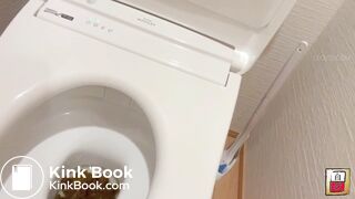Japanese Girl Pooping