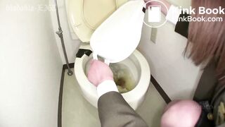Japanese Girl Pooping