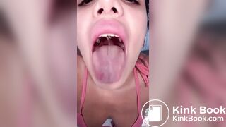 Girl's sexy long tongue 31