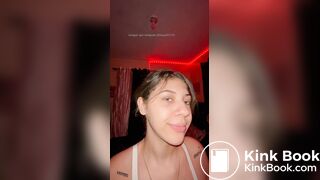 Girl's sexy long tongue 32