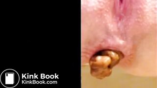 Une de mes premières vidéos où je me filme en faisant caca