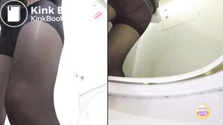Japanese Girl Pooping