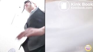 Japanese Girl Pooping